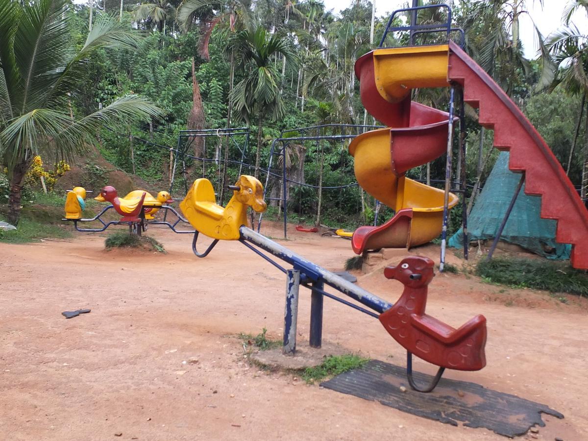 Wayanad Royal Stream Panzió Kalpetta Kültér fotó